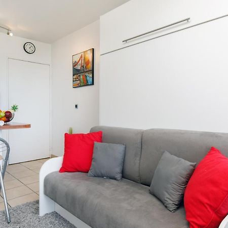 Sea Side Yourhosthelper Cannes Bagian luar foto